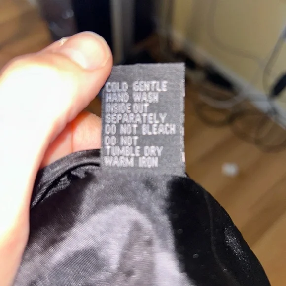 Love Stitch black cocktail dress - Picture 7 of 11